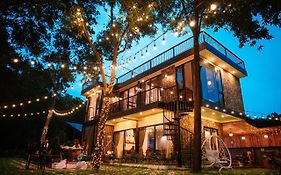 Moon Villa Soc Son - Venuestay